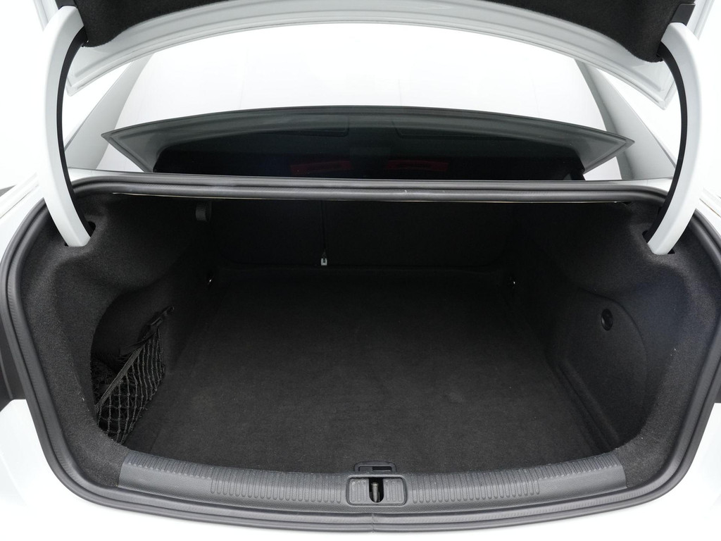 Audi A3 (H944VK) met abonnement