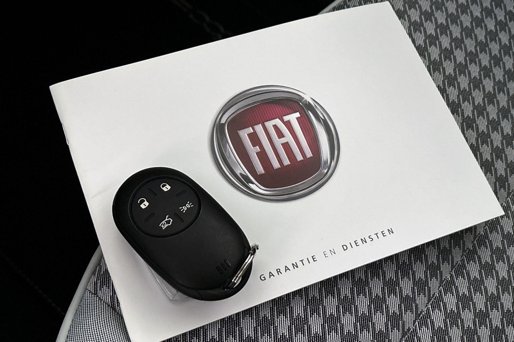 Fiat 500 (JVS78X) met abonnement