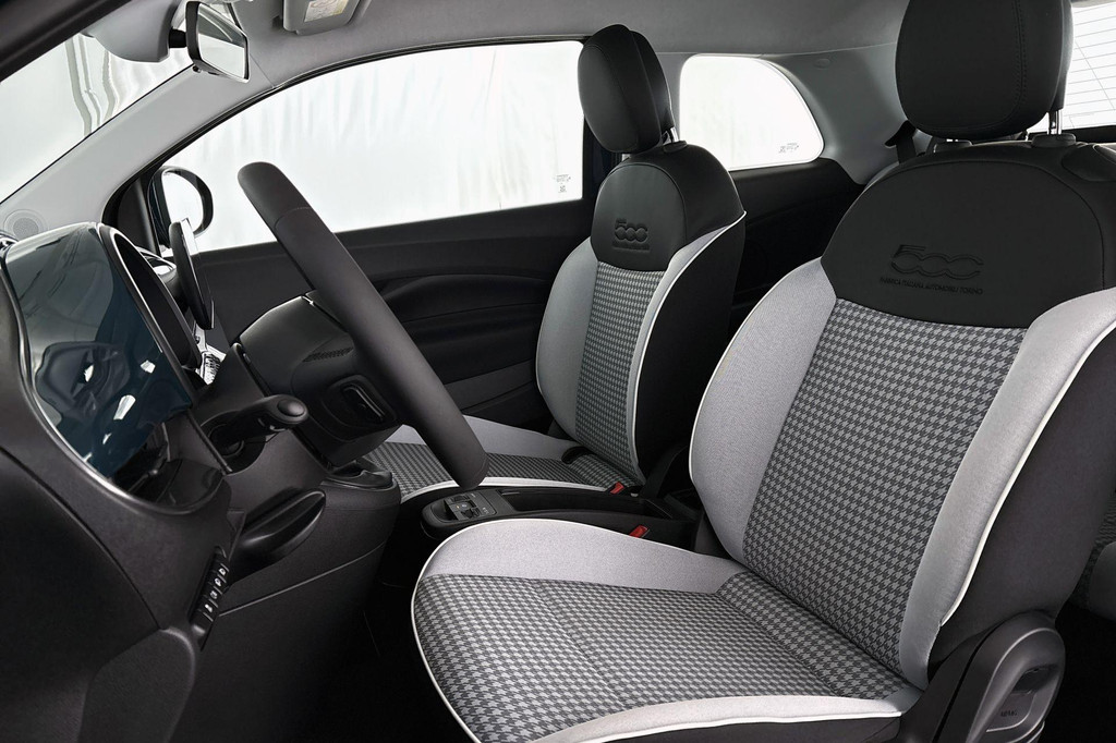 Fiat 500 (JVS78X) met abonnement