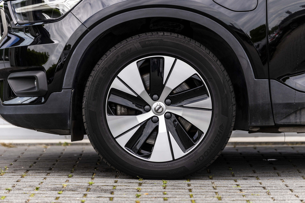 Volvo XC40 (KHL73J) met abonnement