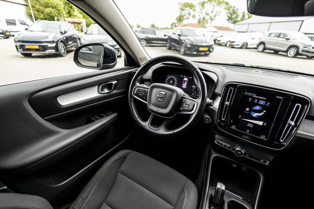Volvo XC40 (KHL73J) met abonnement