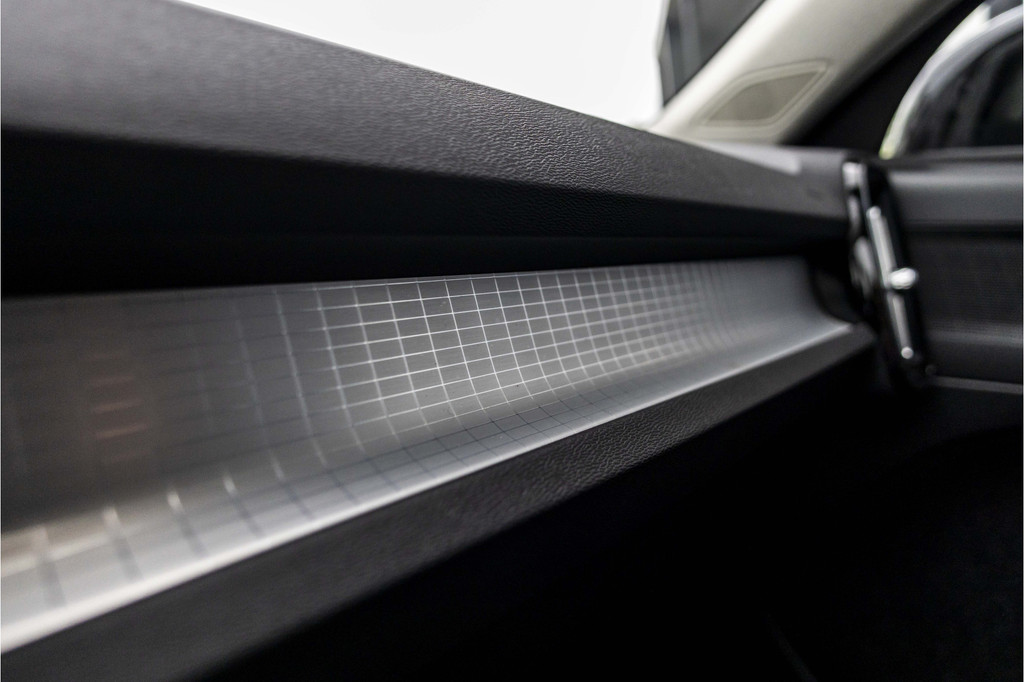 Volvo XC40 (KHL73J) met abonnement