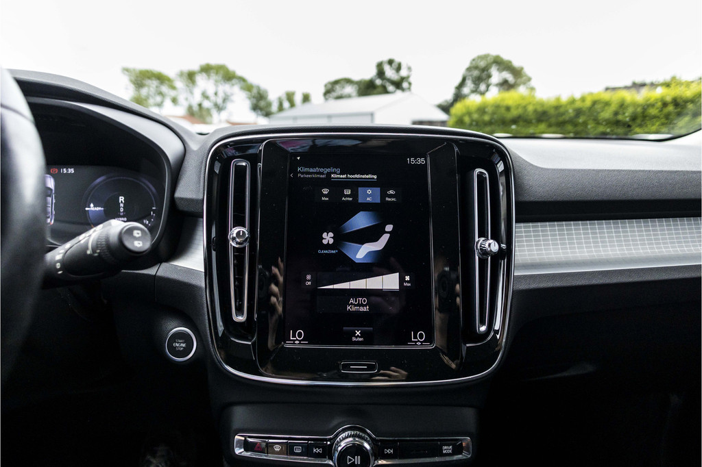 Volvo XC40 (KHL73J) met abonnement