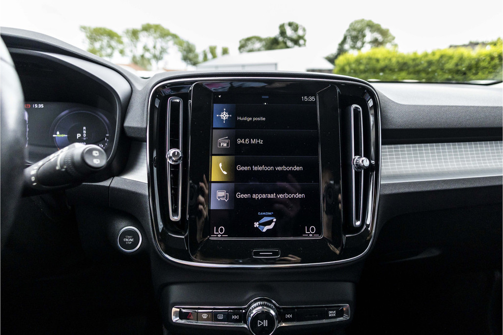Volvo XC40 (KHL73J) met abonnement