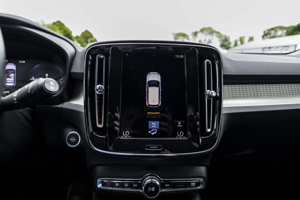 Volvo XC40 (KHL73J) met abonnement
