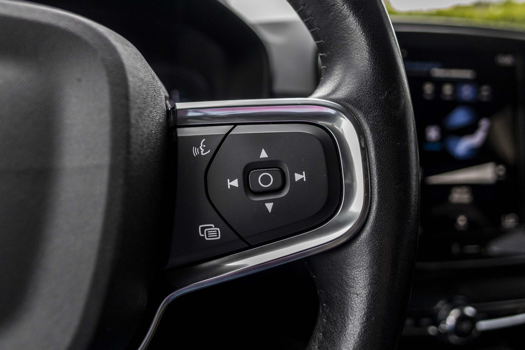 Volvo XC40 (KHL73J) met abonnement