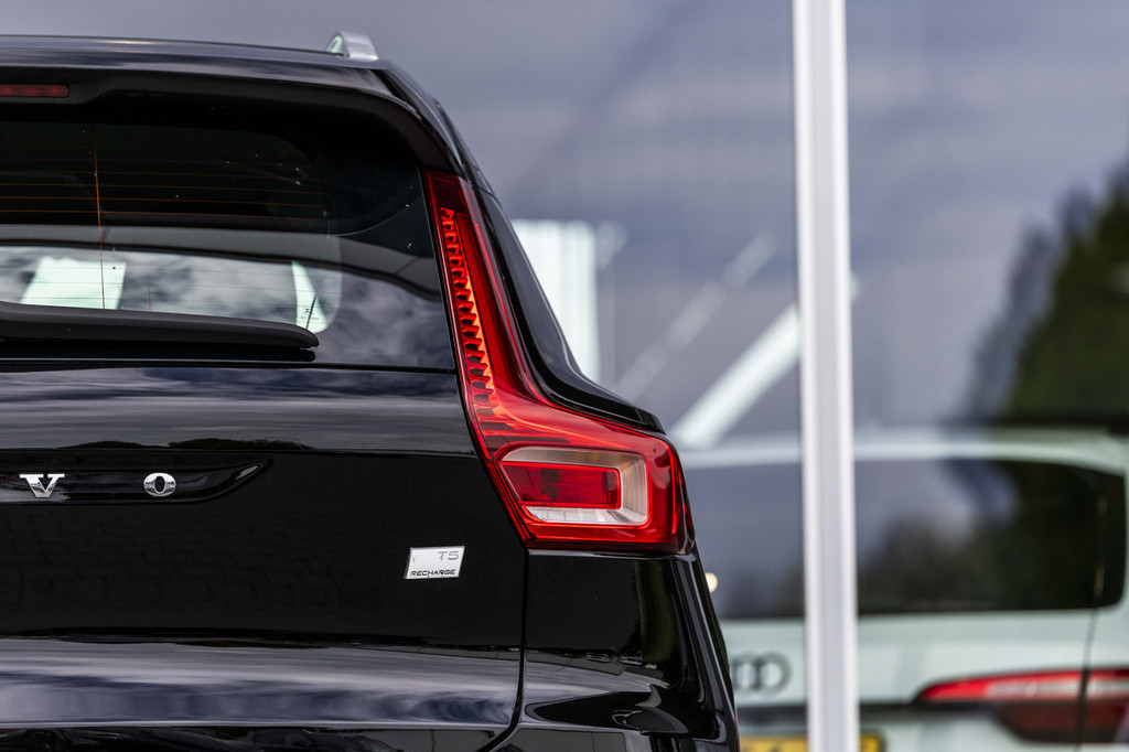 Volvo XC40 (KHL73J) met abonnement