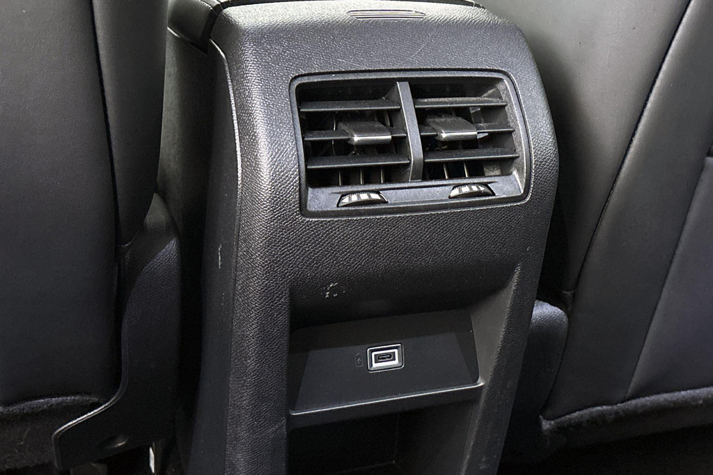 Citroën C5 X (KJS92V) met abonnement