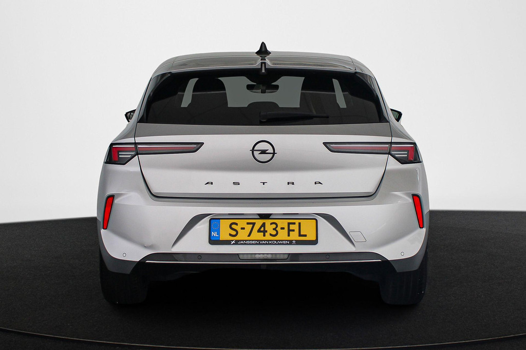 Opel Astra (S743FL) met abonnement