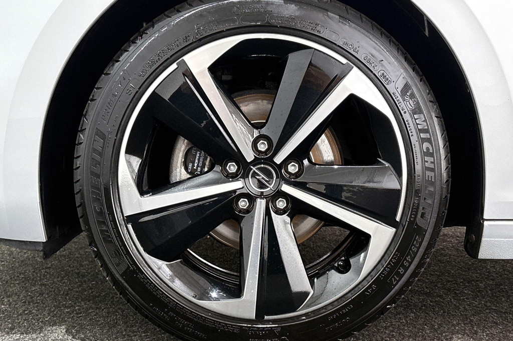 Opel Astra (S743FL) met abonnement