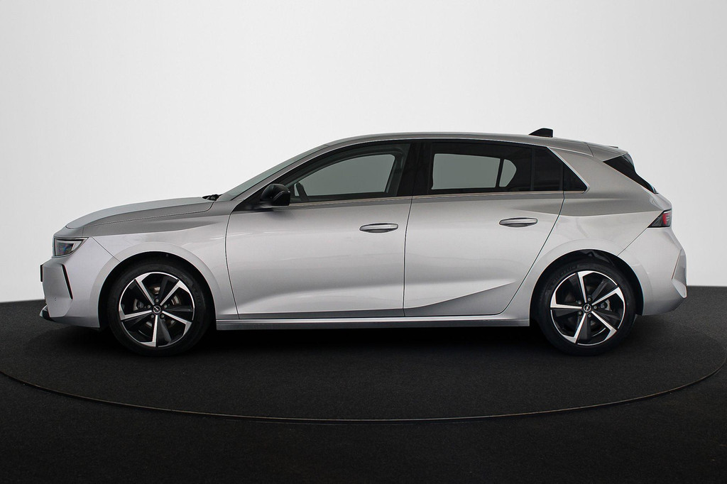 Opel Astra (S743FL) met abonnement