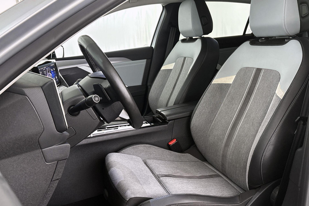 Opel Astra (S743FL) met abonnement