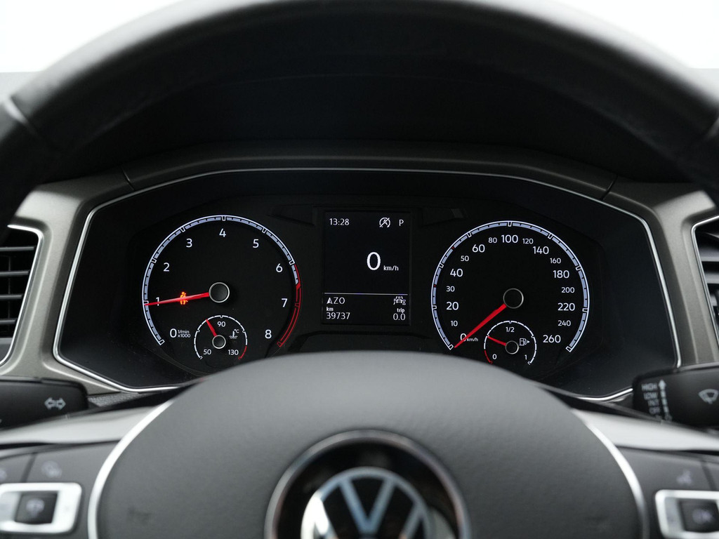 Volkswagen T-Roc (N821XB) met abonnement