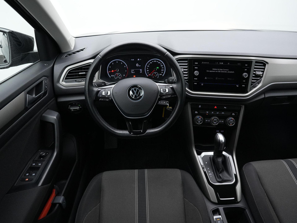 Volkswagen T-Roc (N821XB) met abonnement