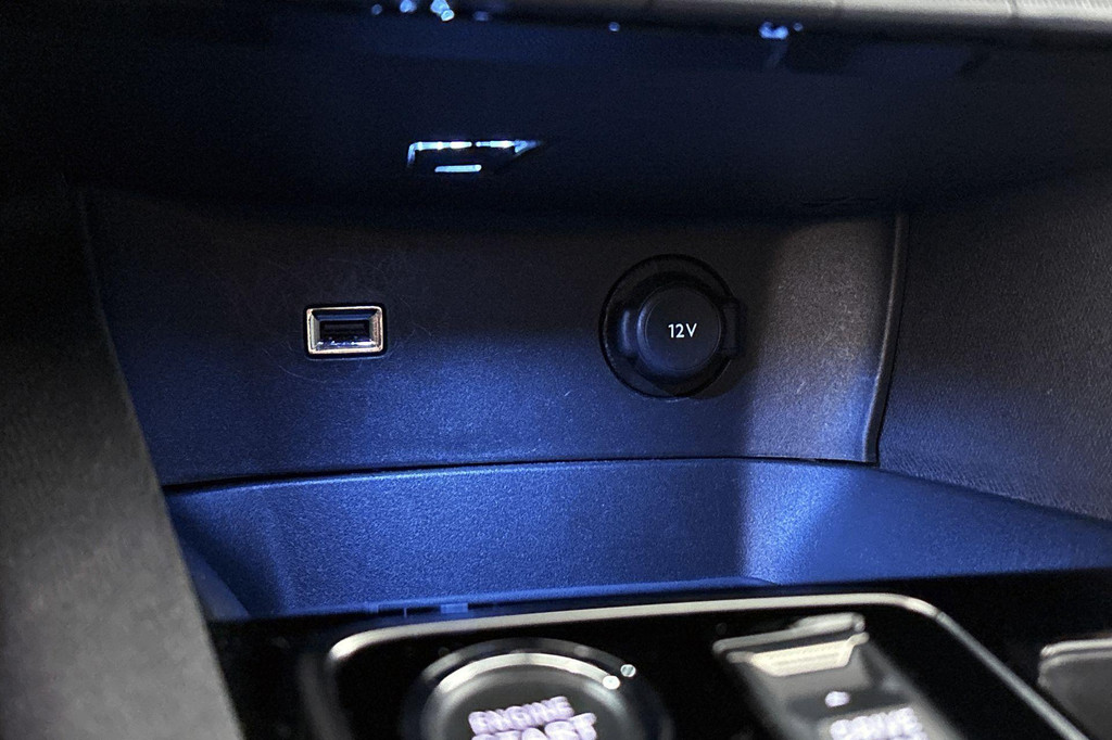 Peugeot 5008 (KKT54B) met abonnement