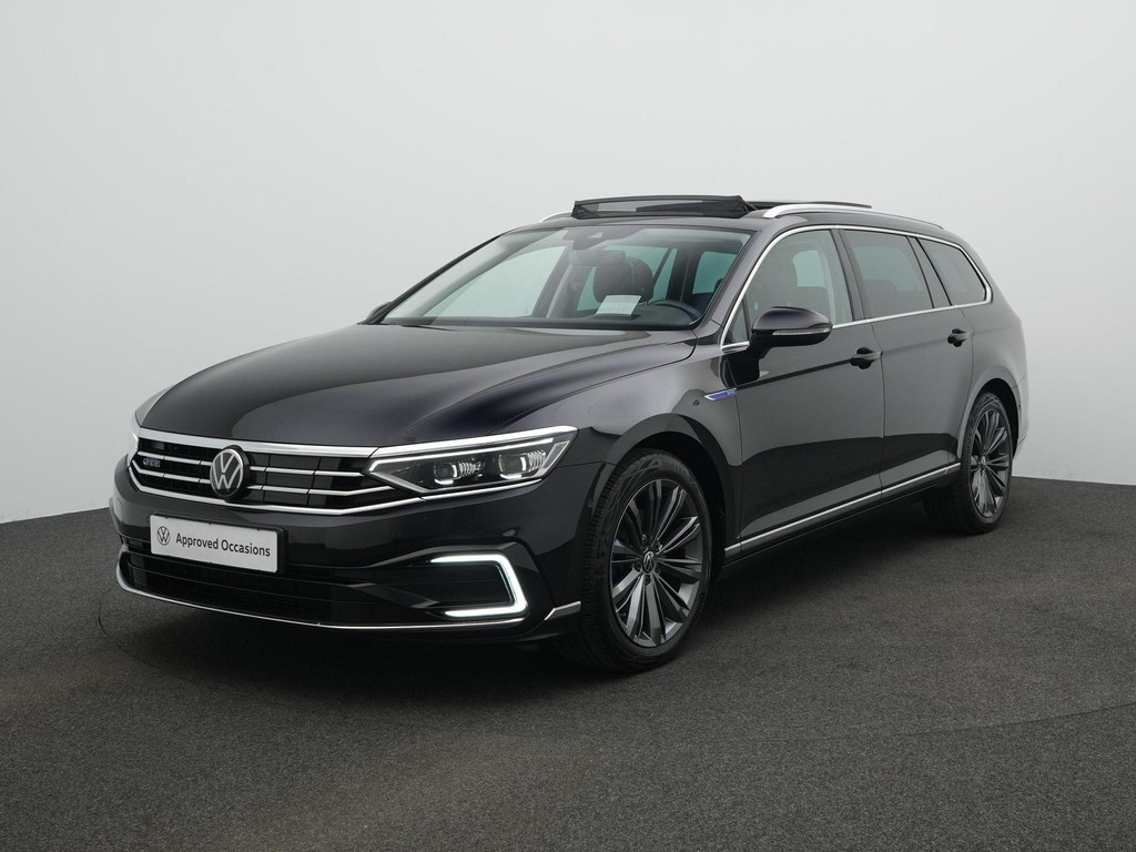 Volkswagen Passat (KJX39F) met abonnement