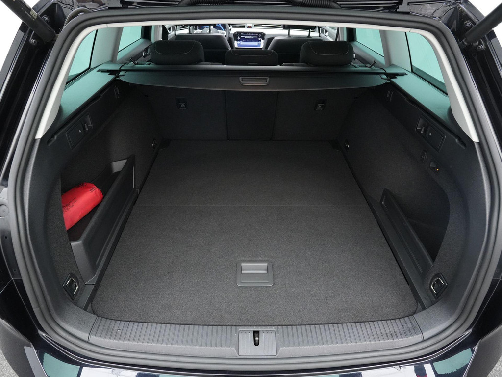 Volkswagen Passat (KJX39F) met abonnement