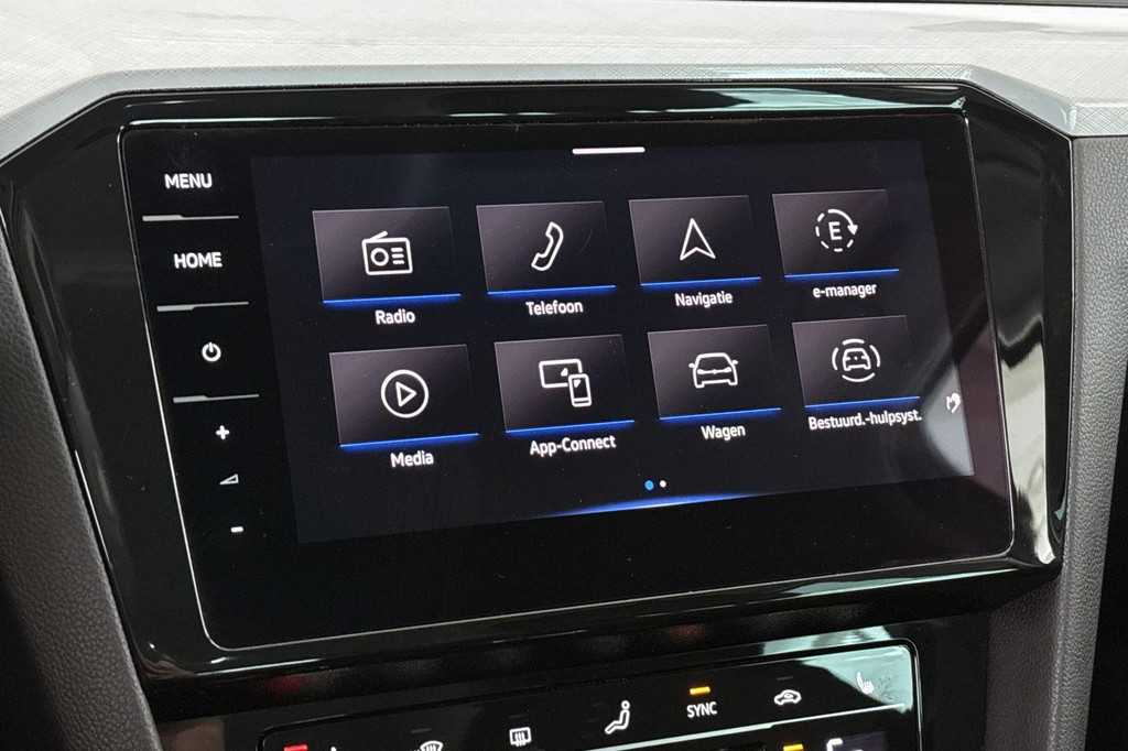 Volkswagen Passat (KJD34J) met abonnement