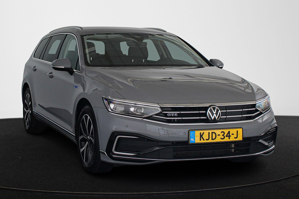 Volkswagen Passat (KJD34J) met abonnement