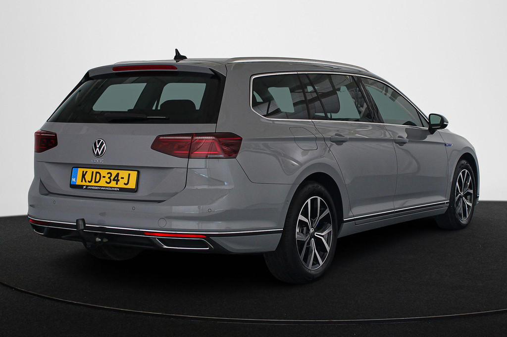 Volkswagen Passat (KJD34J) met abonnement