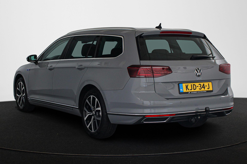 Volkswagen Passat (KJD34J) met abonnement