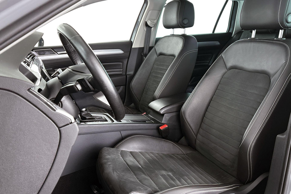 Volkswagen Passat (KJD34J) met abonnement