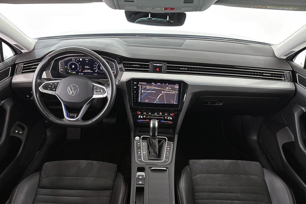 Volkswagen Passat (KJD34J) met abonnement