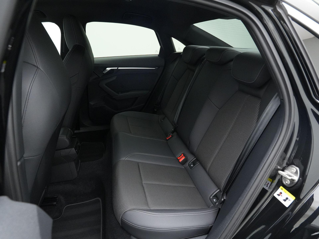 Audi A3 (P375NR) met abonnement