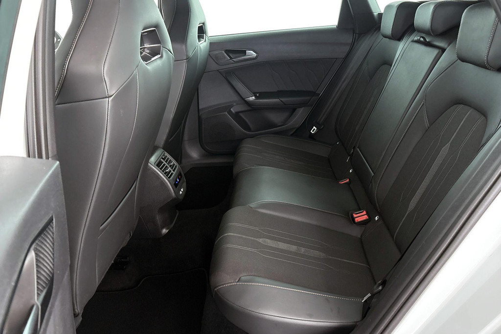 CUPRA Leon Sportstourer (KKZ26D) met abonnement