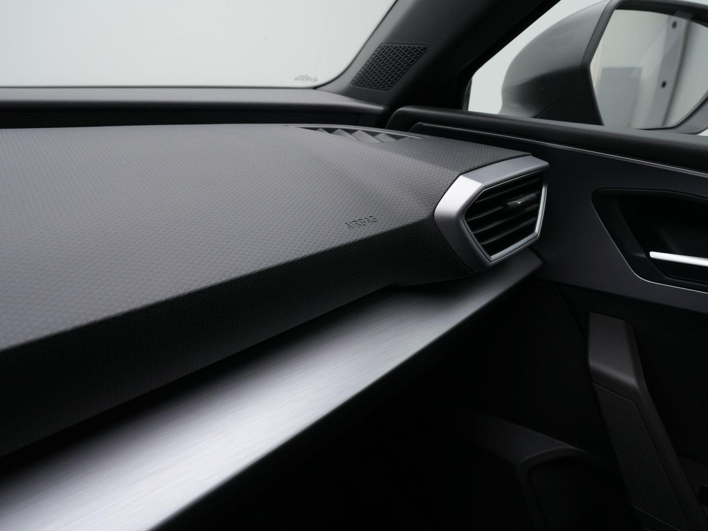 Seat Leon (N909VZ) met abonnement