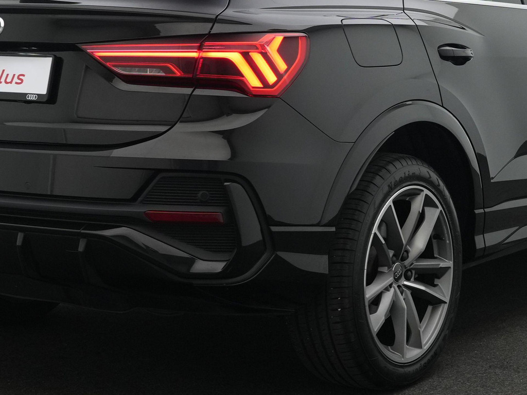Audi Q3 Sportback (KJS62P) met abonnement