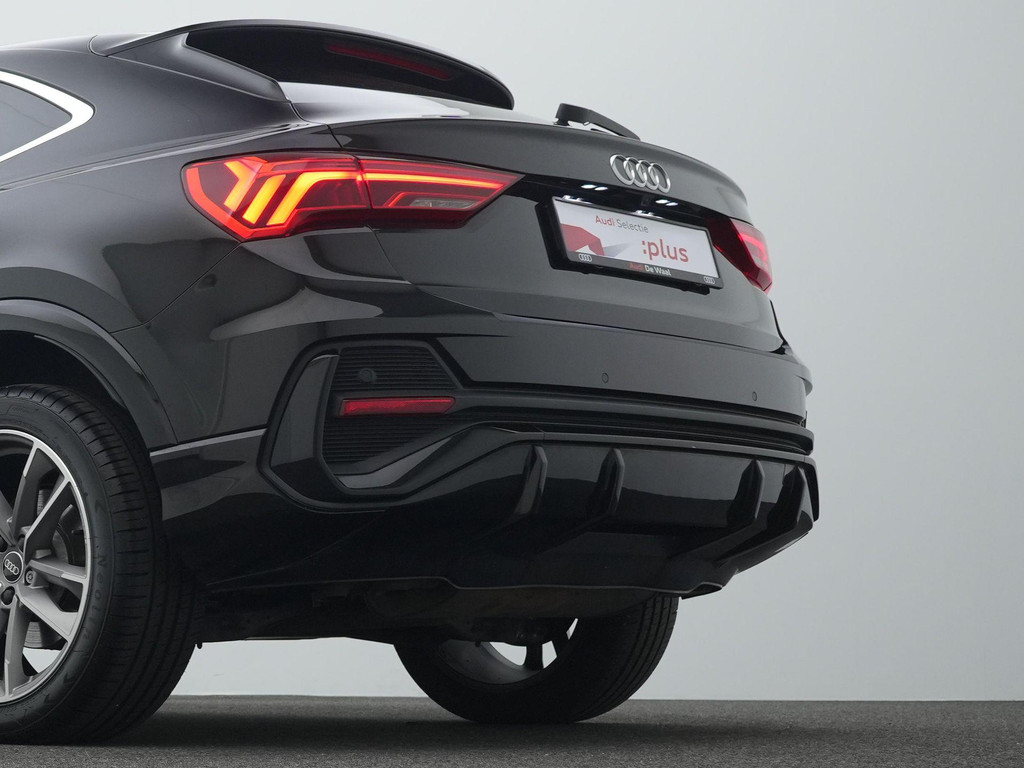 Audi Q3 Sportback (KJS62P) met abonnement