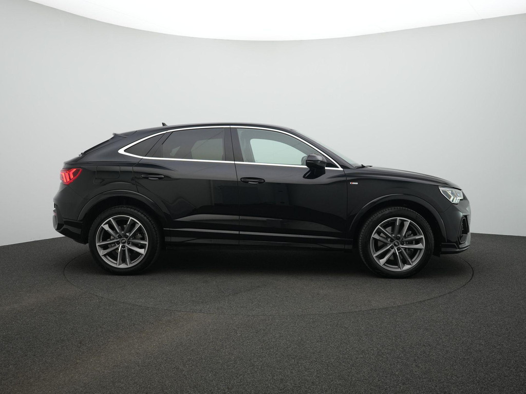 Audi Q3 Sportback (KJS62P) met abonnement