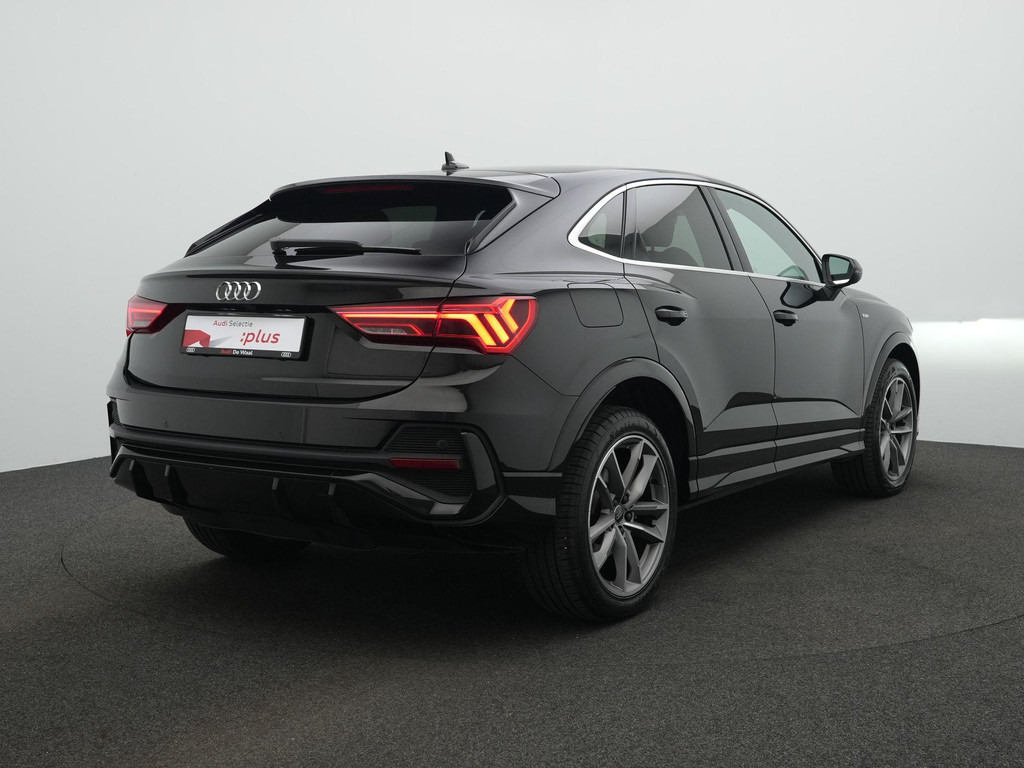 Audi Q3 Sportback (KJS62P) met abonnement