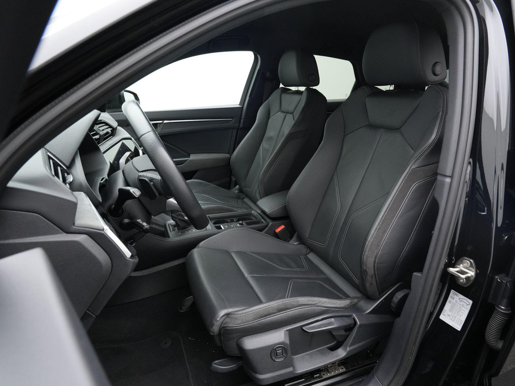 Audi Q3 Sportback (KJS62P) met abonnement