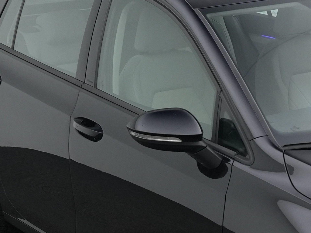 Volkswagen GOLF Variant (L118JF) met abonnement