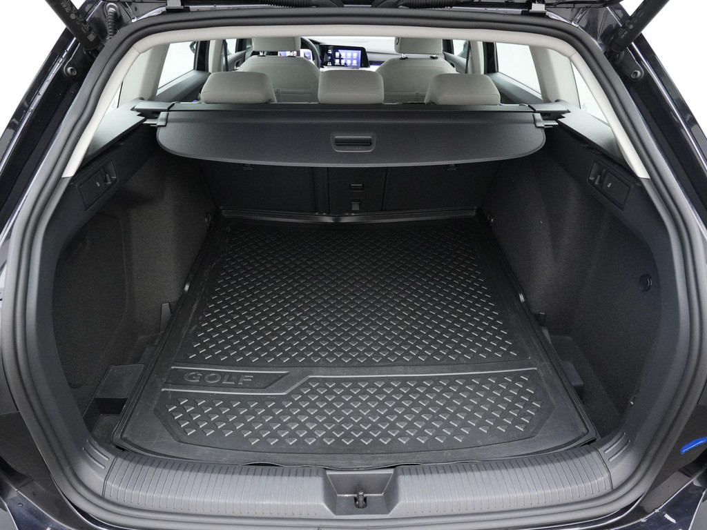 Volkswagen GOLF Variant (L118JF) met abonnement