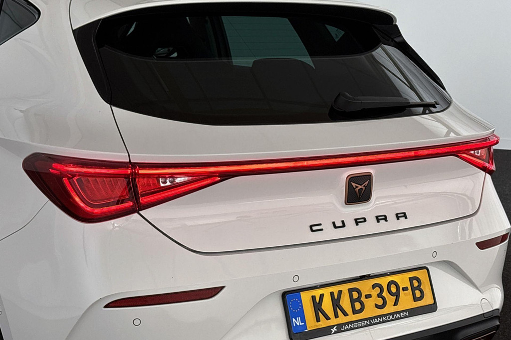 CUPRA Leon (KKB38D) met abonnement