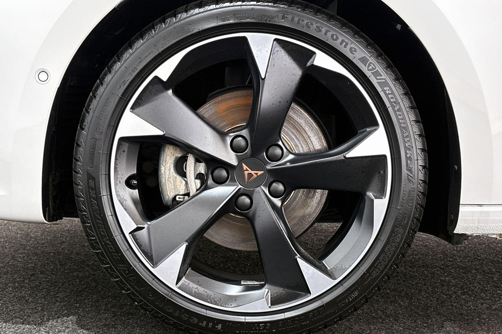 CUPRA Leon (KKB38D) met abonnement