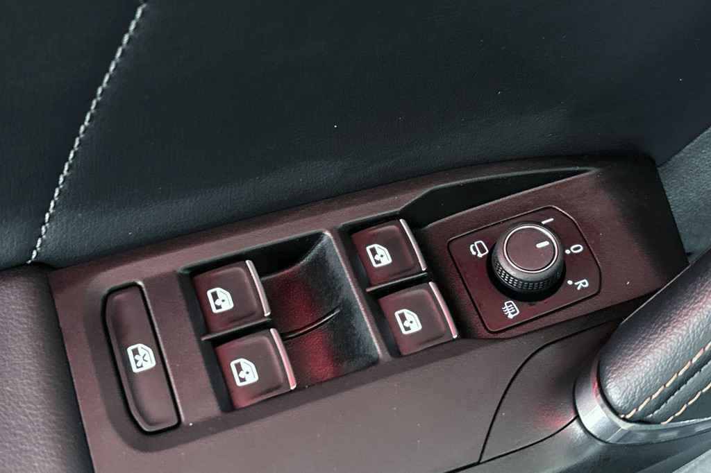 CUPRA Leon Sportstourer (KLB07K) met abonnement
