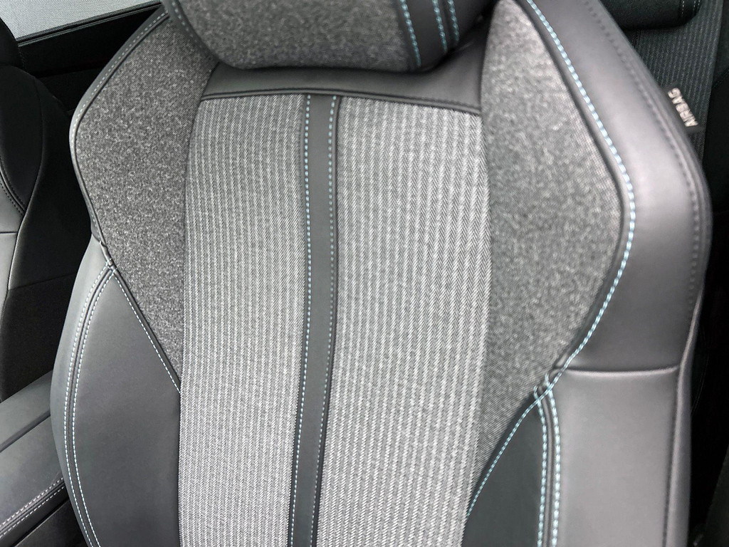 Peugeot 5008 (KFV75Z) met abonnement