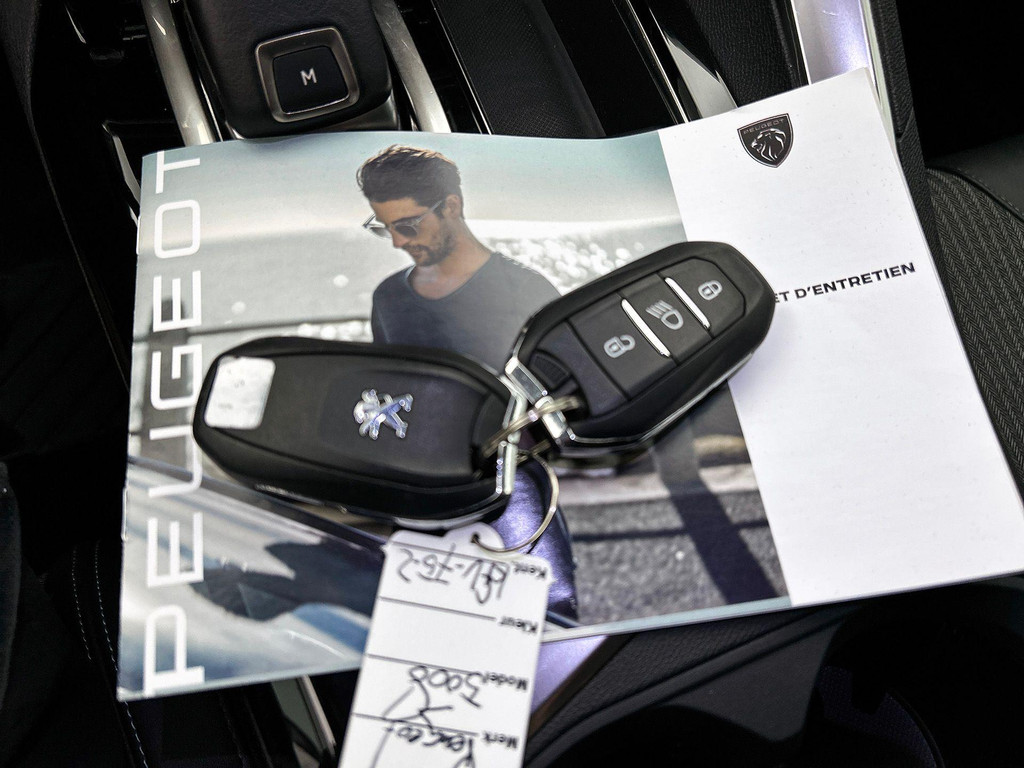 Peugeot 5008 (KFV75Z) met abonnement