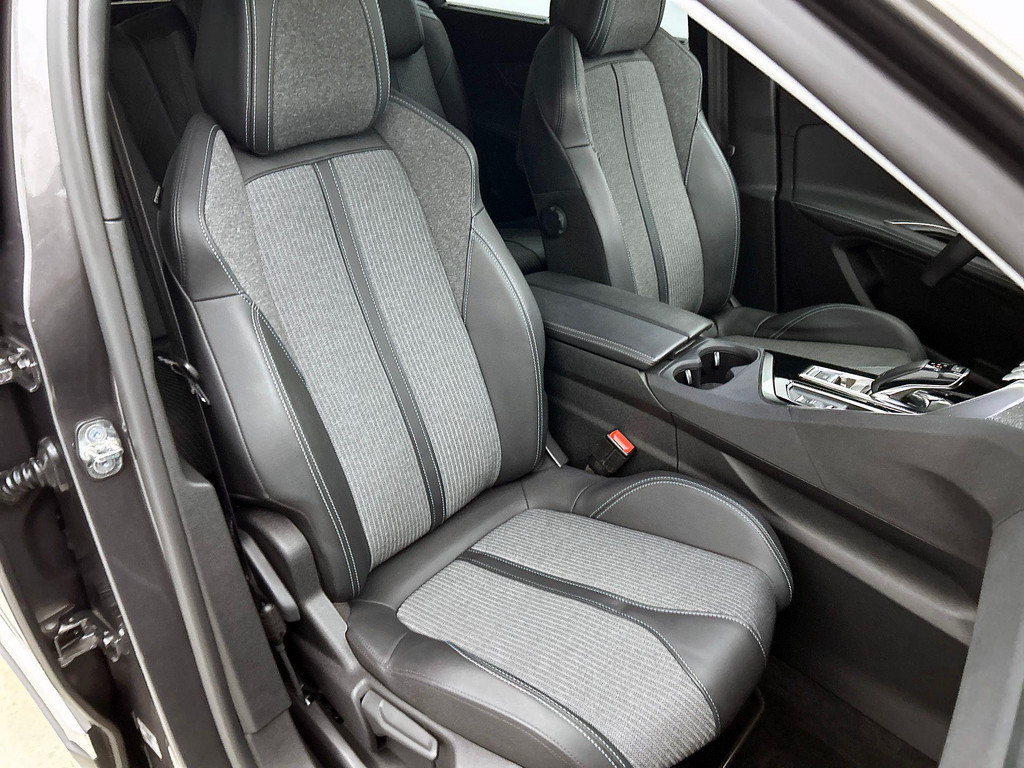 Peugeot 5008 (KFV75Z) met abonnement