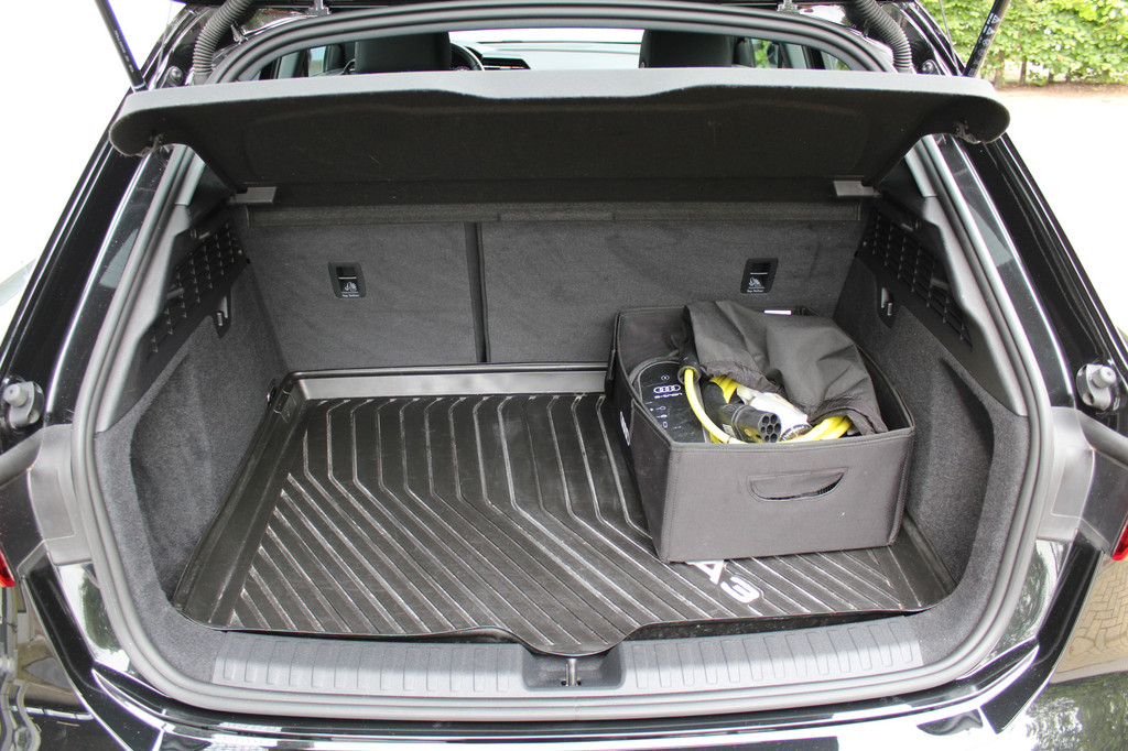 Audi A3 (KJV62L) met abonnement
