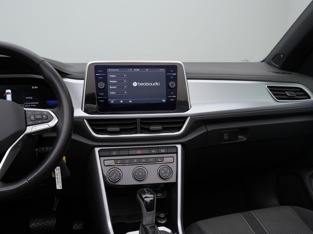 Volkswagen T-Roc Cabrio (KJV88D) met abonnement