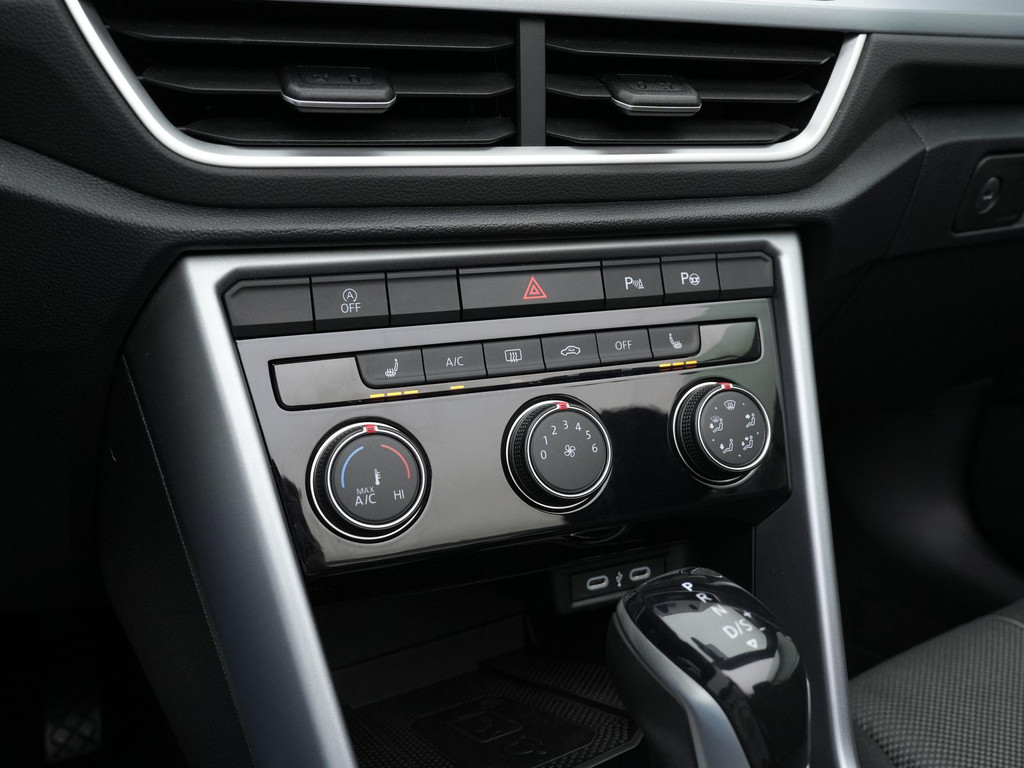 Volkswagen T-Roc Cabrio (KJV88D) met abonnement