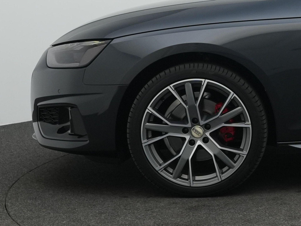 Audi A4 (K025TF) met abonnement