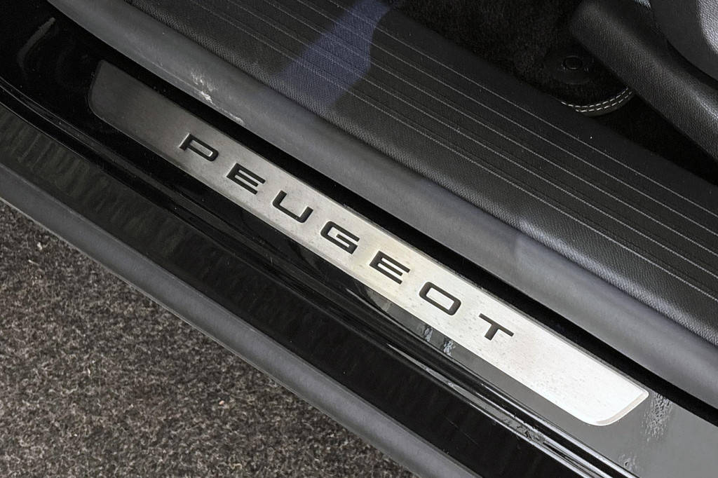 Peugeot 3008 (KLF05S) met abonnement