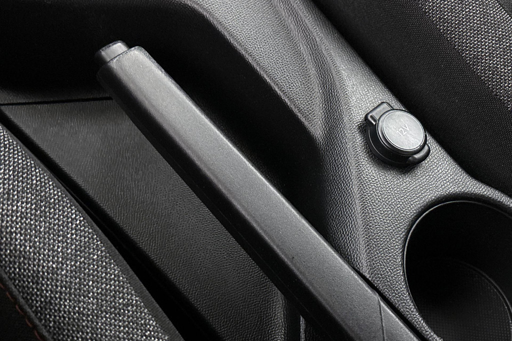 Peugeot 2008 (T337GK) met abonnement