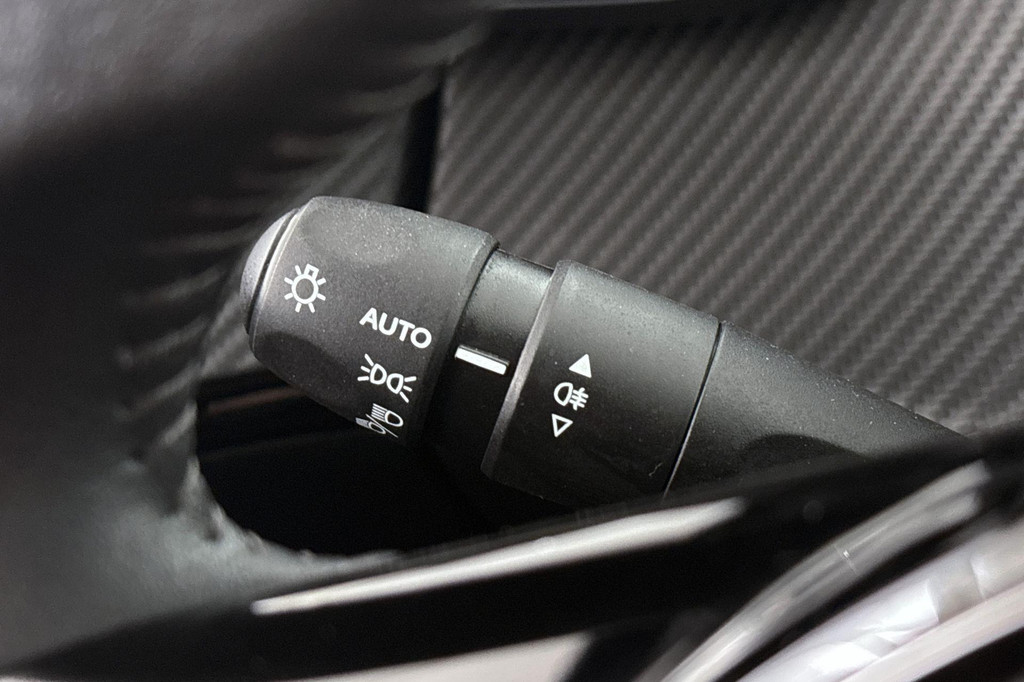 Peugeot 2008 (T337GK) met abonnement